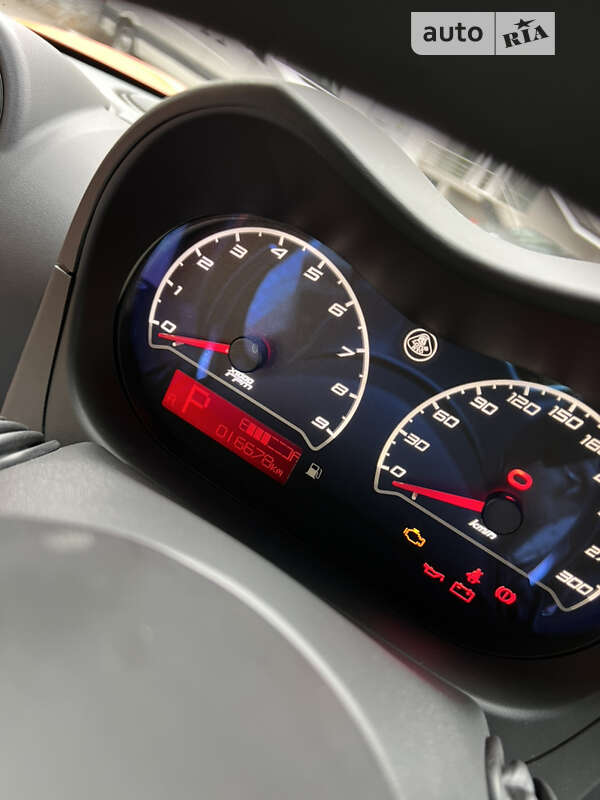 Купе Lotus Exige 2015 в Києві