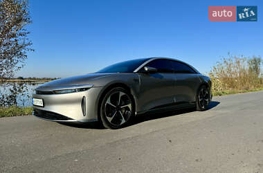 Седан Lucid Air 2022 в 
