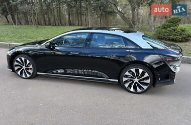 Седан Lucid Air 2023 в 