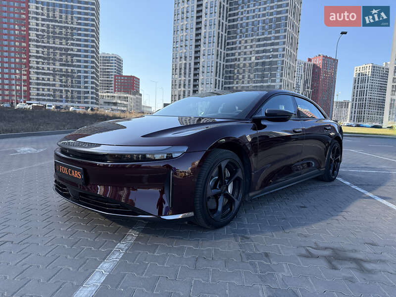 Седан Lucid Air 2024 в 