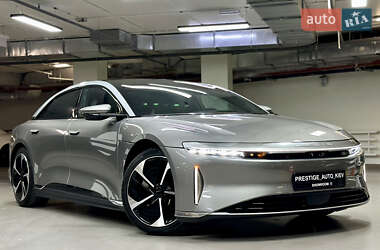 Седан Lucid Air 2022 в 