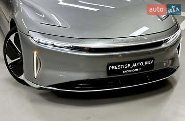 Седан Lucid Air 2022 в 