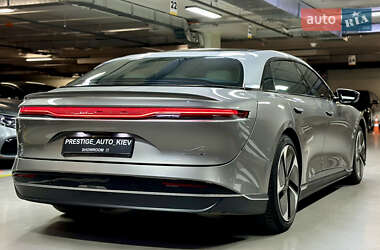 Седан Lucid Air 2022 в 