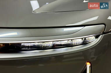 Седан Lucid Air 2022 в 