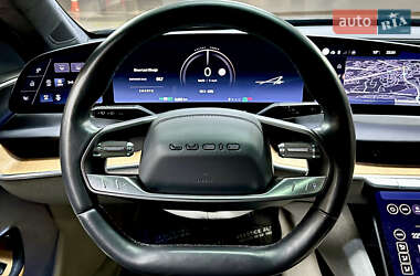 Седан Lucid Air 2022 в 