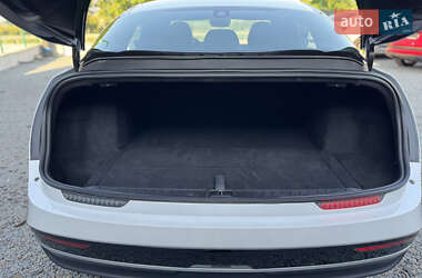 Седан Lucid Air 2023 в 