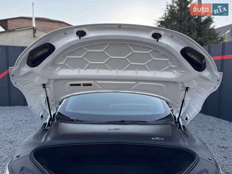 Седан Lucid Air 2023 в Луцке фото 75 Седан Lucid Air 2023 в Луцке