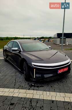 Седан Lucid Air 2022 в 