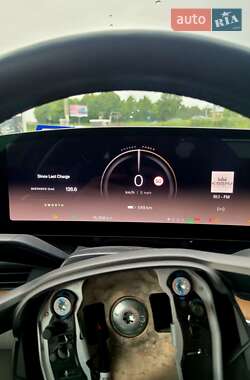 Седан Lucid Air 2022 в 