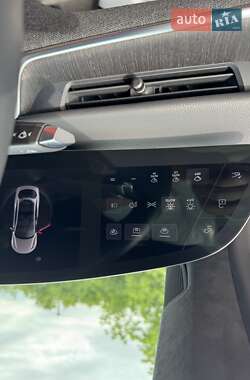 Седан Lucid Air 2023 в 