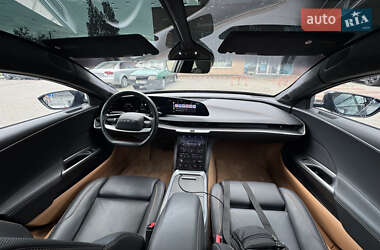 Седан Lucid Air 2023 в 