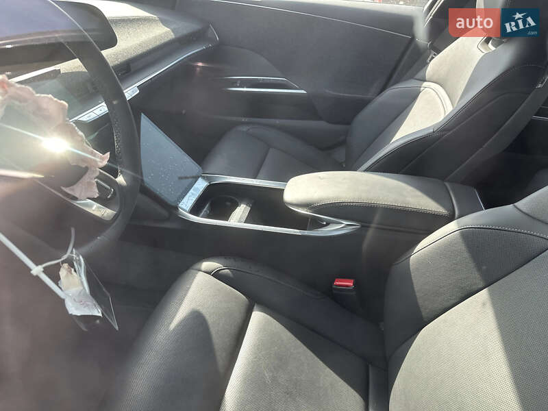 Седан Lucid Air 2023 в Львове