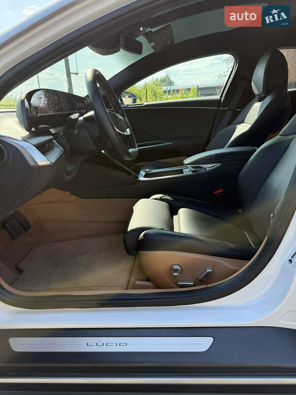 Седан Lucid Air 2023 в Киеве