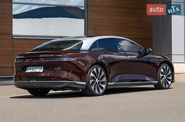Седан Lucid Air 2022 в 