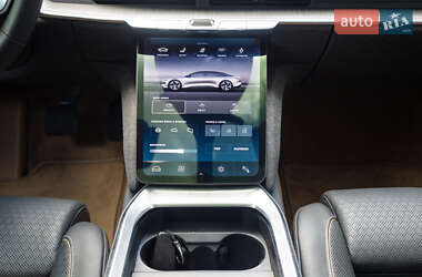 Седан Lucid Air 2022 в 