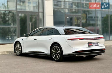 Седан Lucid Air 2023 в 