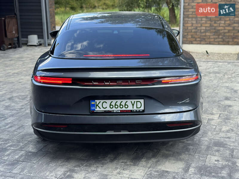Седан Lucid Air 2023 в Луцке