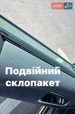 Седан Lucid Air 2023 в 