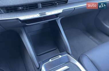 Седан Lucid Air 2023 в 