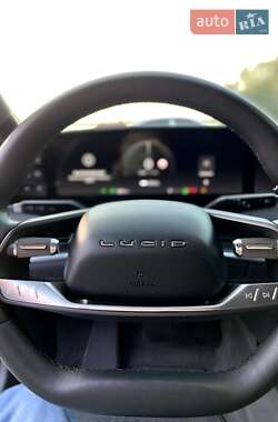 Седан Lucid Air 2023 в 