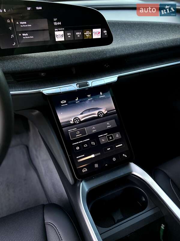 Седан Lucid Air 2023 в Днепре