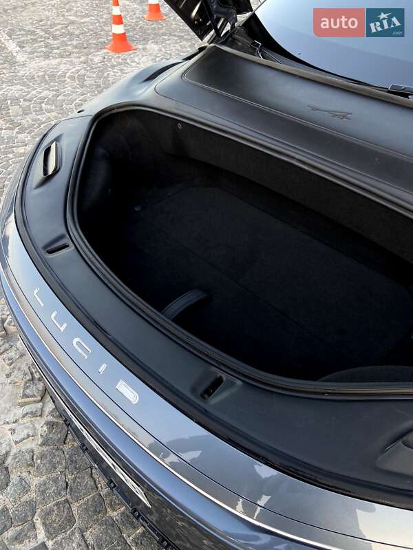 Седан Lucid Air 2023 в Днепре