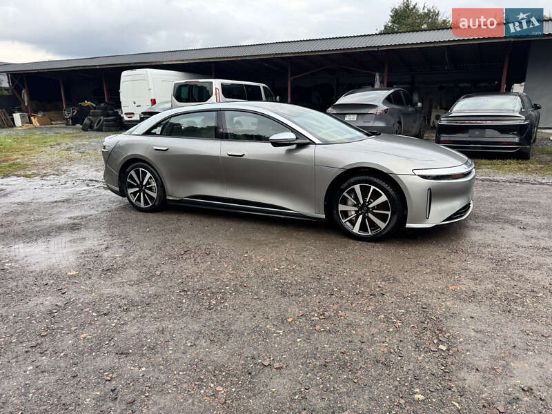Седан Lucid Air 2022 в Ровно