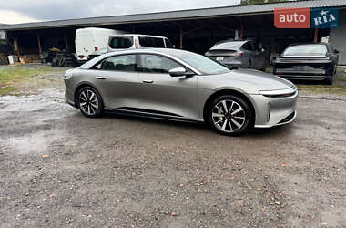 Седан Lucid Air 2022 в 