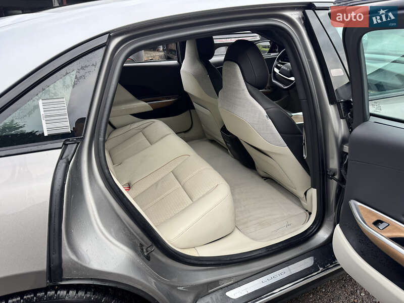 Седан Lucid Air 2022 в Ровно