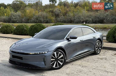 Седан Lucid Air 2023 в 