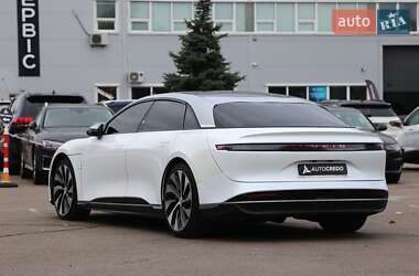 Седан Lucid Air 2022 в 