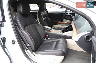 Седан Lucid Air 2022 в 