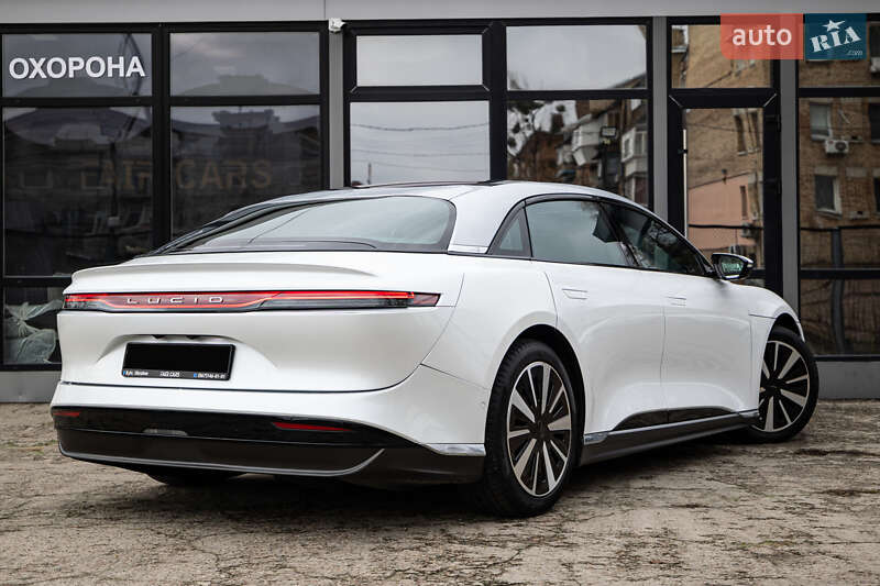 Седан Lucid Air 2023 в Києві