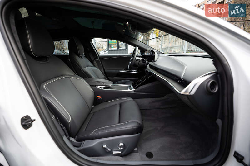 Седан Lucid Air 2023 в Києві