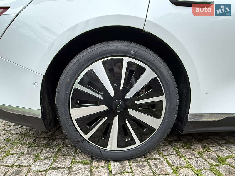 Седан Lucid Air 2023 в Киеве фото 18 Седан Lucid Air 2023 в Киеве