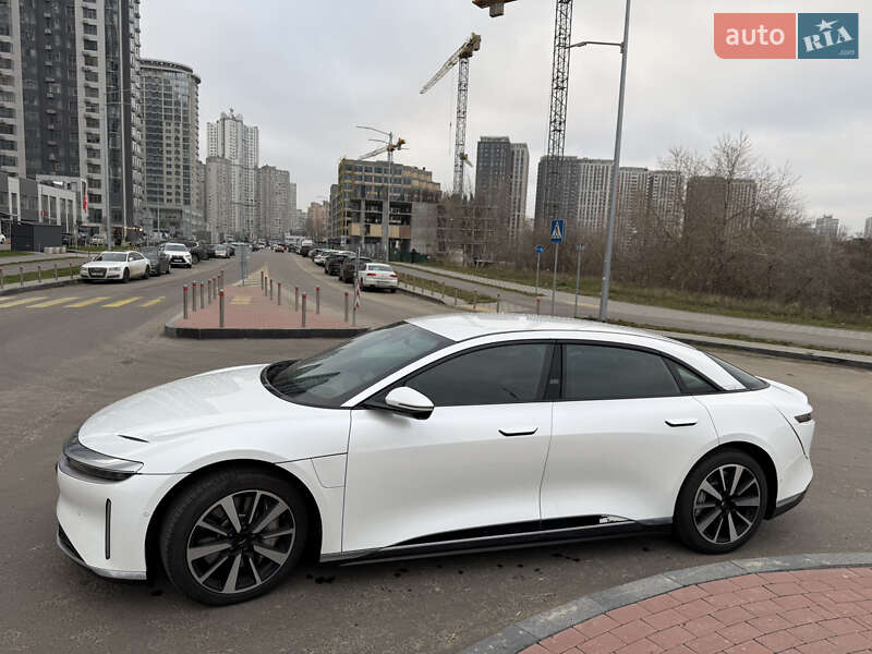 Седан Lucid Air 2023 в Киеве