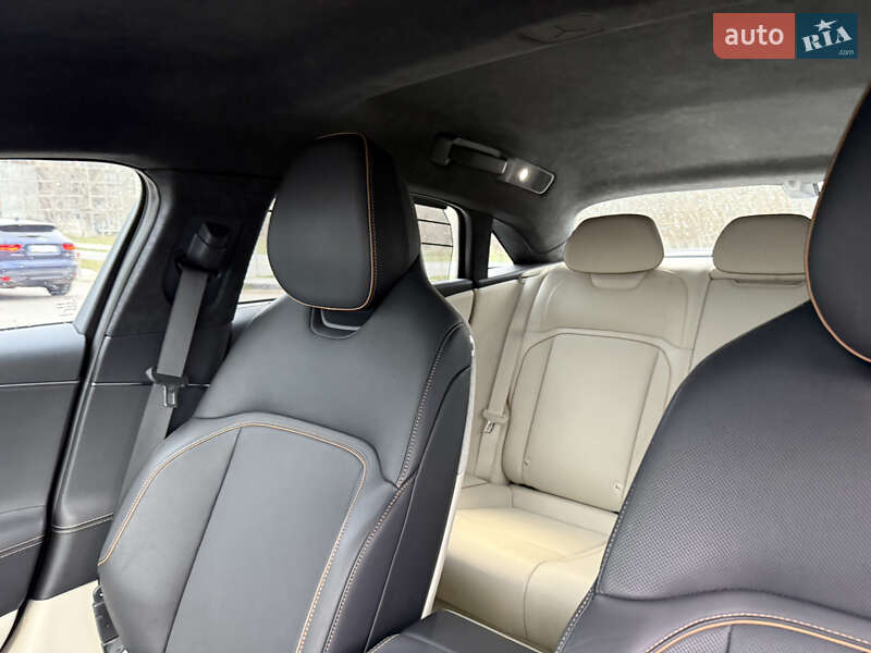 Седан Lucid Air 2023 в Киеве