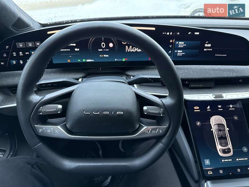 Седан Lucid Air 2023 в Львове