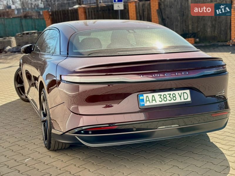 Седан Lucid Air 2024 в Киеве