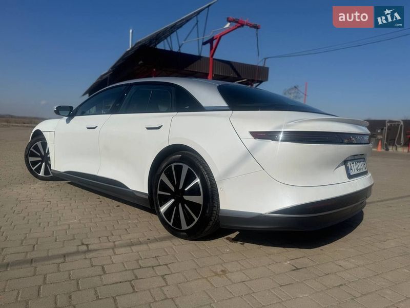 Седан Lucid Air 2023 в Ивано-Франковске