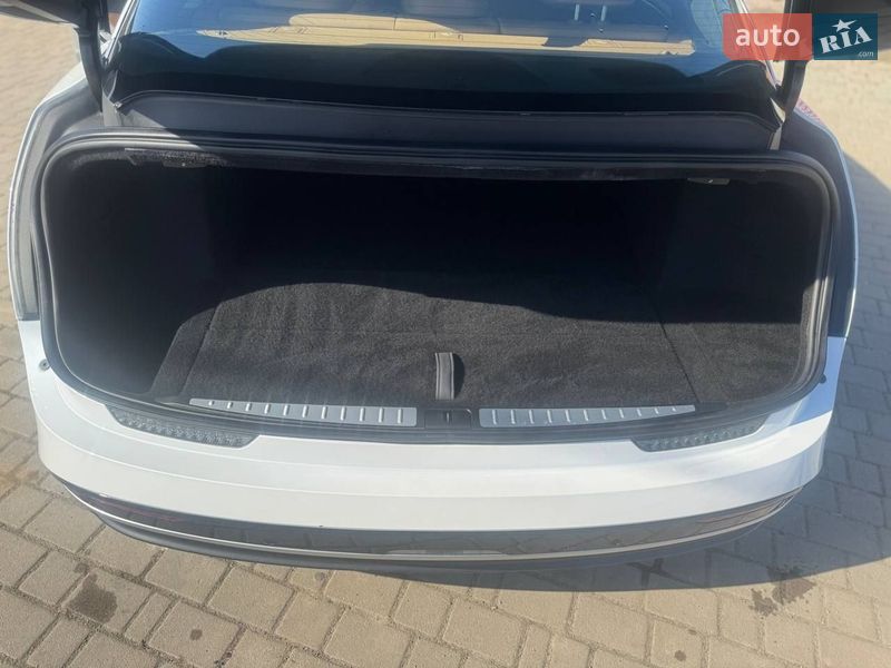 Седан Lucid Air 2023 в Ивано-Франковске