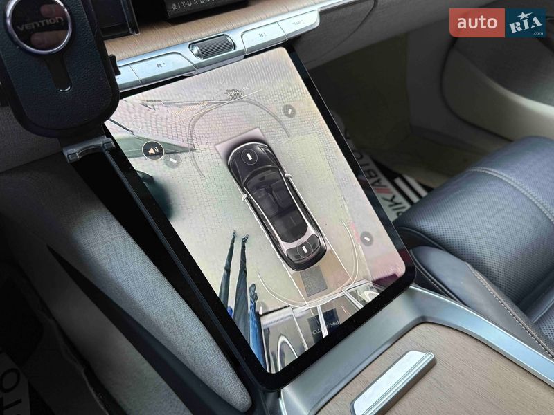 Седан Lucid Air 2022 в Львові