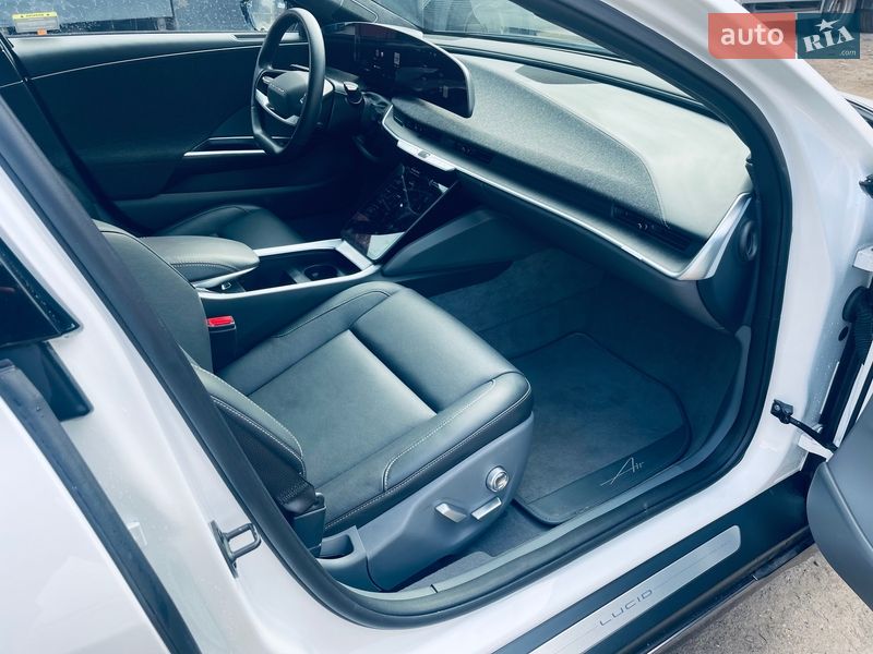 Седан Lucid Air 2024 в Киеве