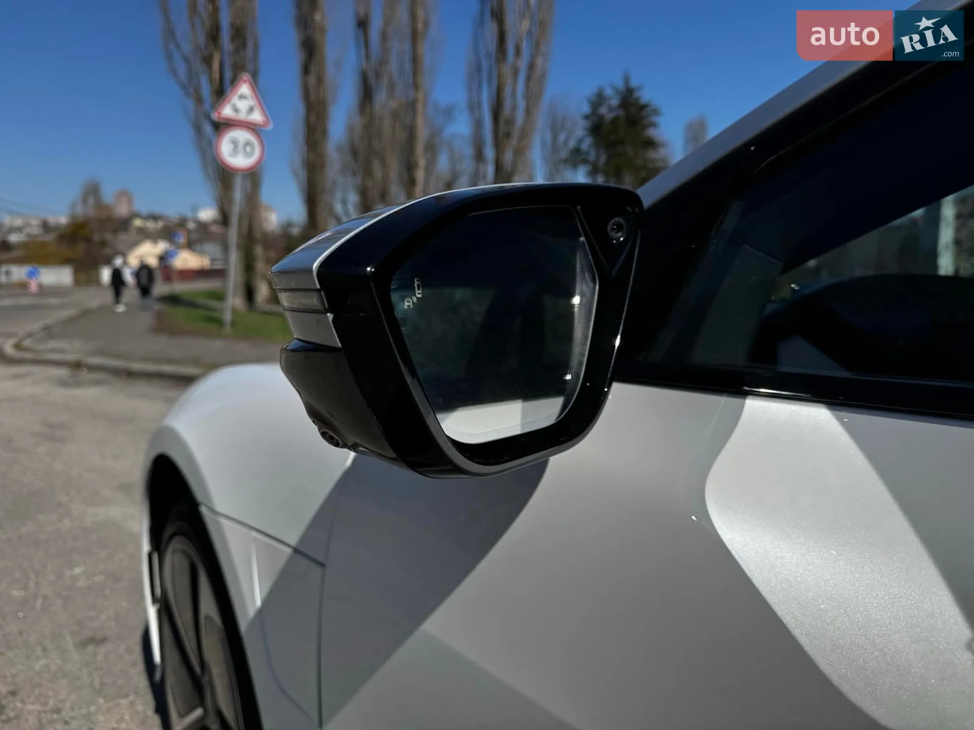 2022 Lucid Air Concept - мініатюра 16