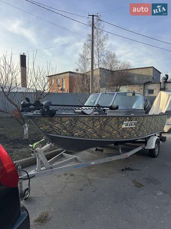 Лодка Lund 1775 2008 в 