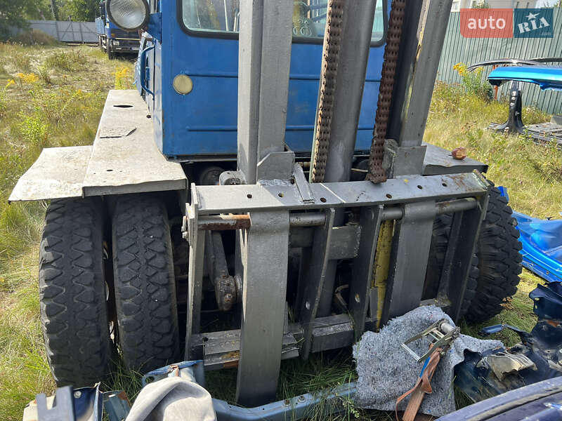 Вилочный погрузчик Львовский погрузчик 4075 1992 в Полтаве