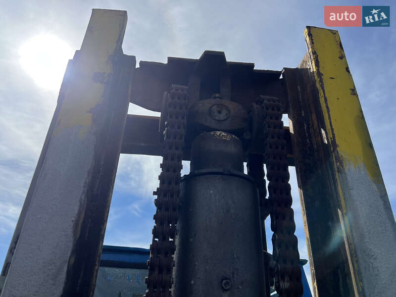 Вилочный погрузчик Львовский погрузчик 4075 1992 в Полтаве