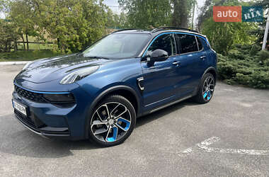 Внедорожник / Кроссовер Lynk&Co 01 2022 в 