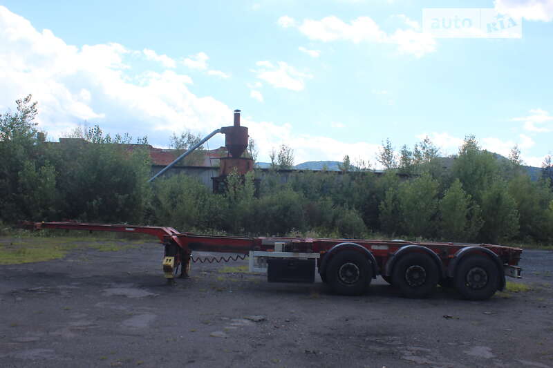 Контейнеровоз напівпричіп M&V Euro 902 2008 в Хусті