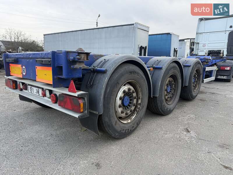 Контейнеровоз напівпричіп M&V Euro 902 2007 в Рівному